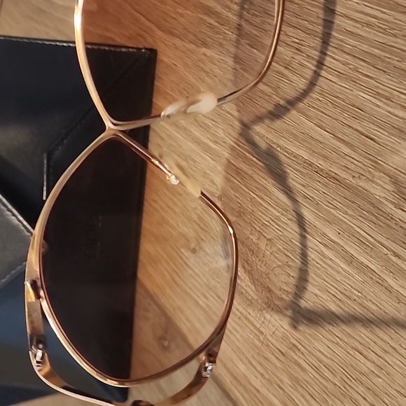 Vintage christian dior butterfly style sunglasses w/ gold frames. *Free Shipping - Picture 8 of 11